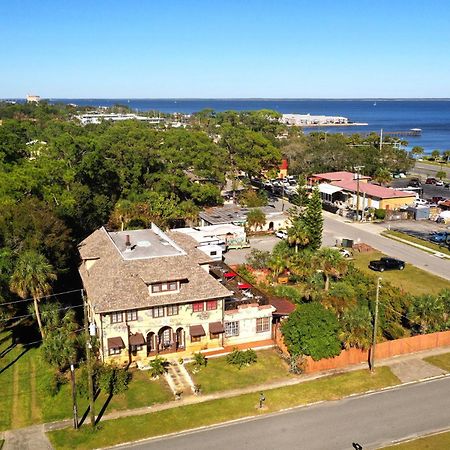 Casa Coquina Del Mar Bed And Breakfast ティテュスビル エクステリア 写真